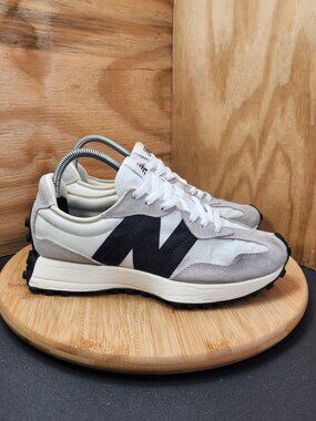 New Balance 327 Sneakers